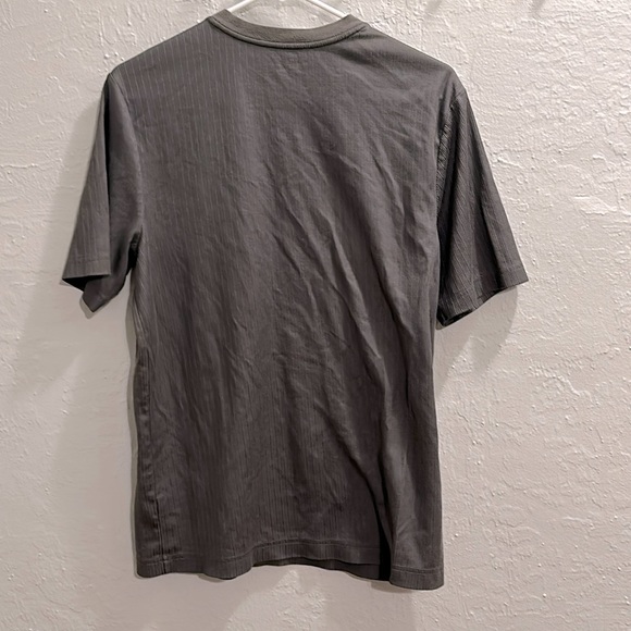 🆕 Men’s Croft & Barrow V-Neck Tee Medium - Picture 4 of 4